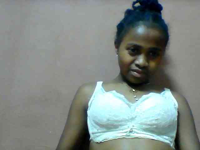 Clarah1 webcam