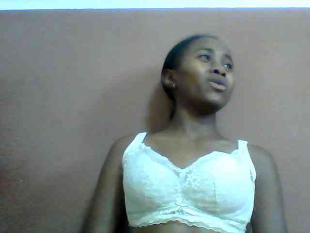 Clarah1 webcam