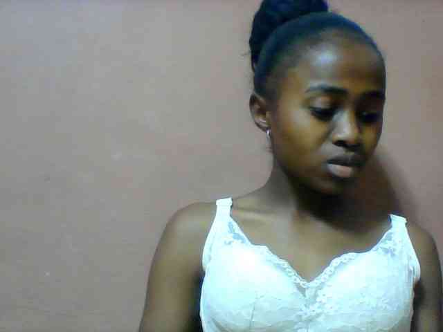 Clarah1 webcam