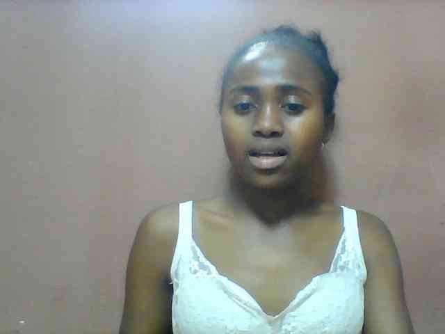 Clarah1 webcam