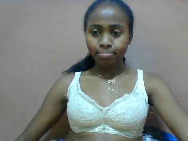 Clarah1 webcam