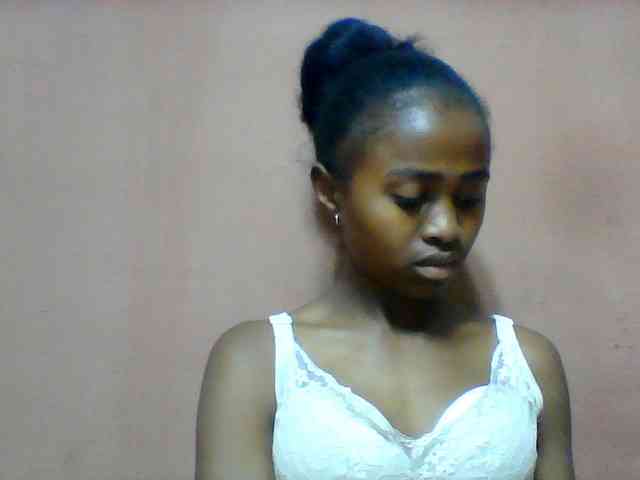 Clarah1 webcam