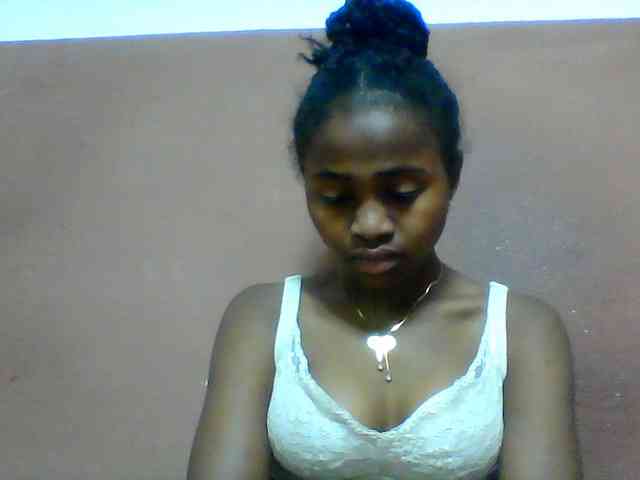 Clarah1 webcam