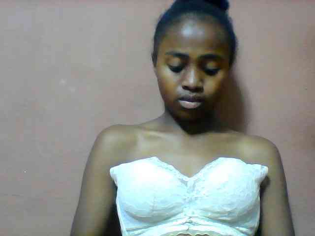 Clarah1 webcam
