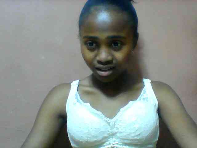 Clarah1 webcam