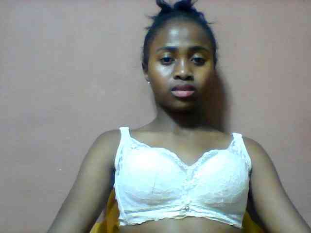 Clarah1 webcam