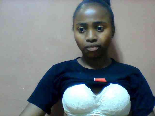 Clarah1 webcam