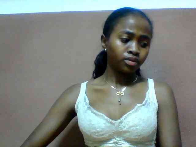 Clarah1 webcam