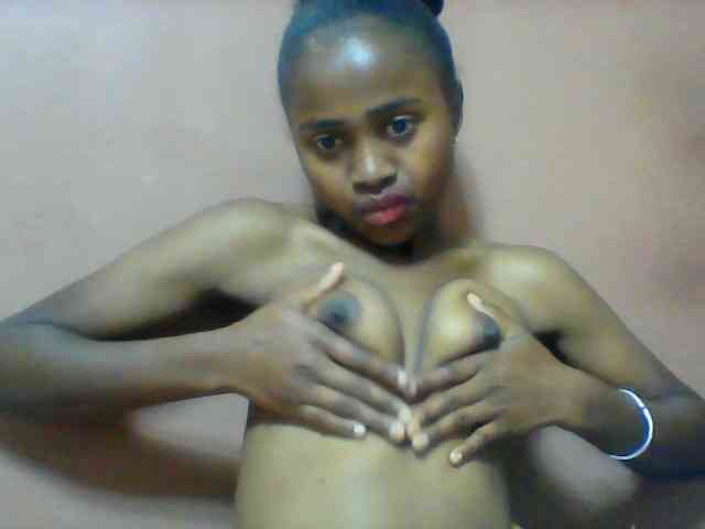 Clarah1 webcam