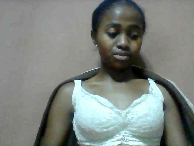 Clarah1 webcam
