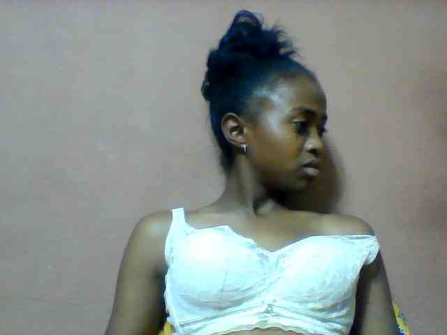 Clarah1 webcam