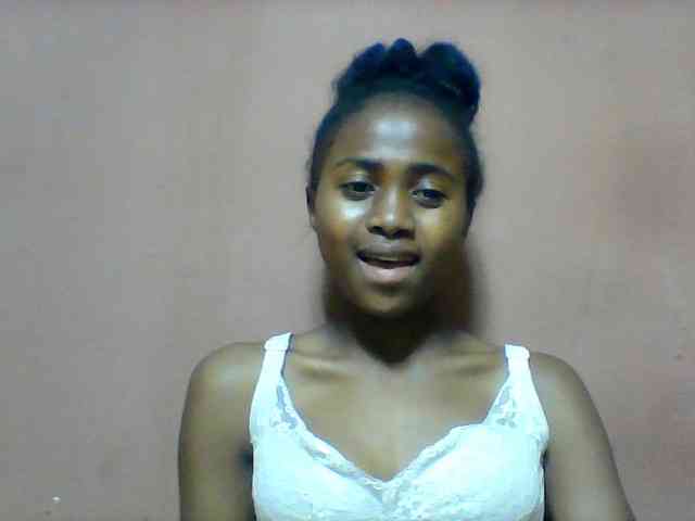 Clarah1 webcam