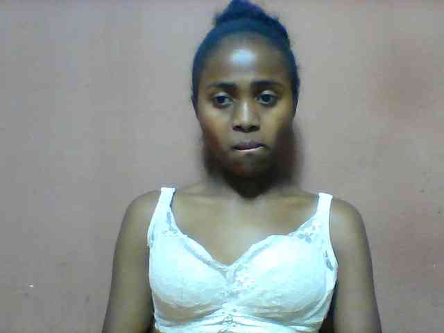 Clarah1 webcam
