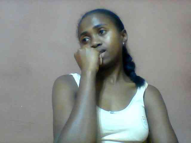 Clarah1 webcam