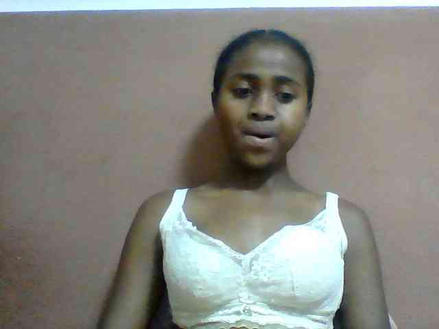 Clarah1 webcam