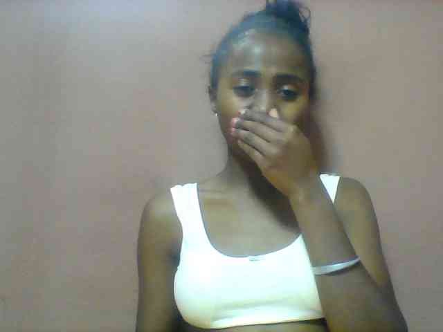 Clarah1 webcam