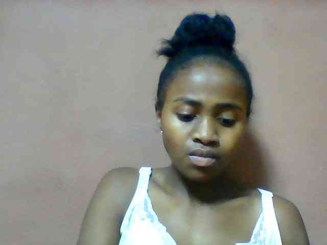 Clarah1 webcam