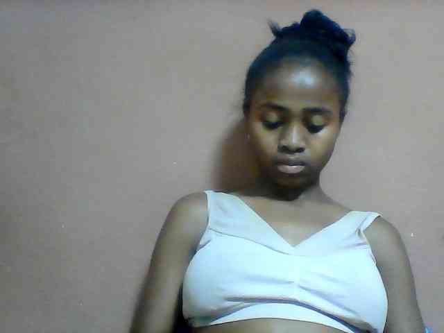 Clarah1 webcam