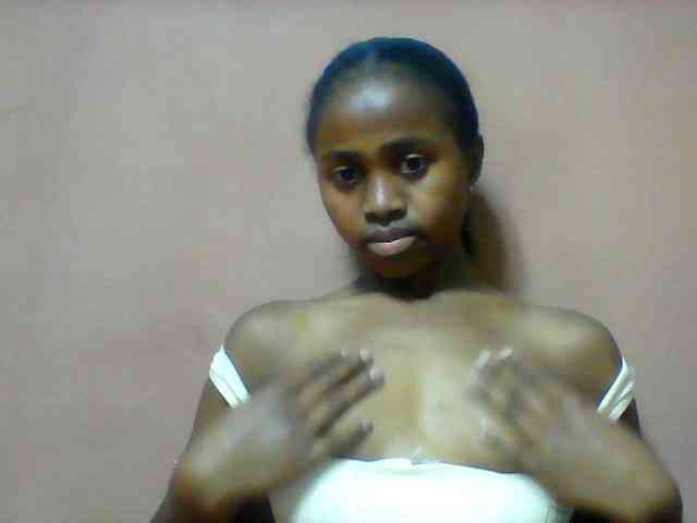 Clarah1 webcam