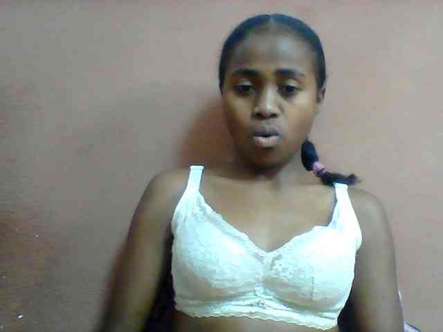 Clarah1 webcam