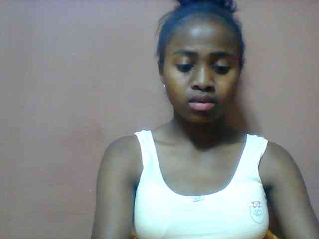 Clarah1 webcam