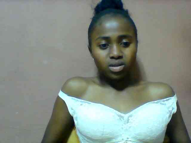 Clarah1 webcam