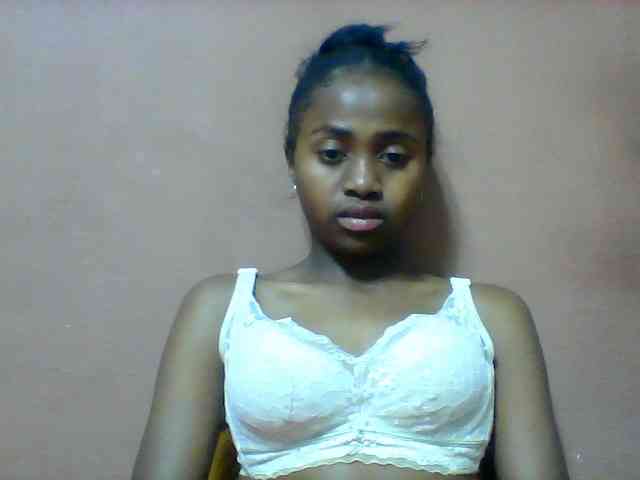 Clarah1 webcam