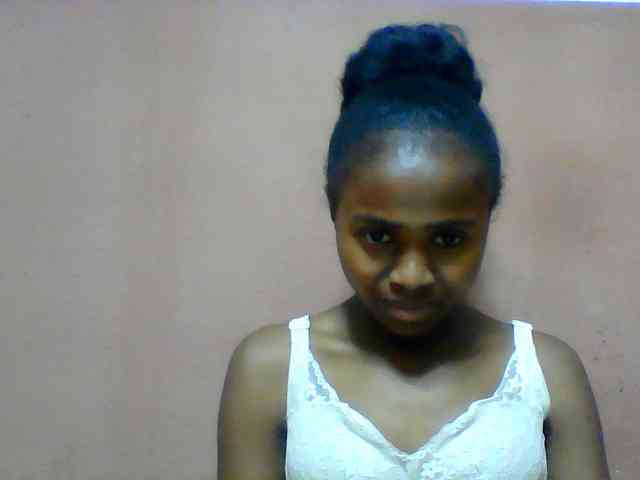 Clarah1 webcam