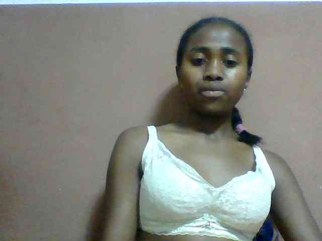 Clarah1 webcam