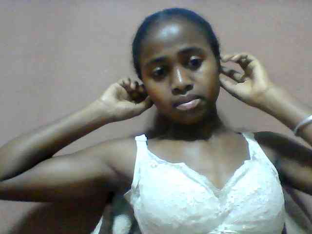 Clarah1 webcam