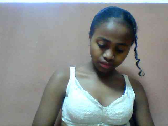 Clarah1 webcam