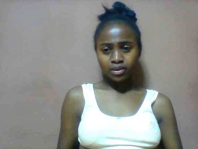 Clarah1 webcam