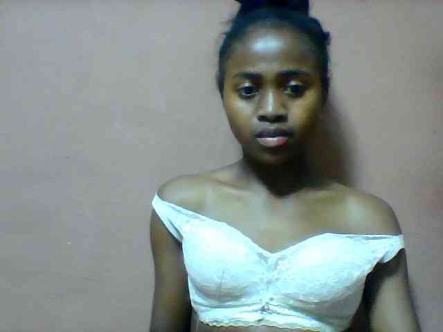 Clarah1 webcam