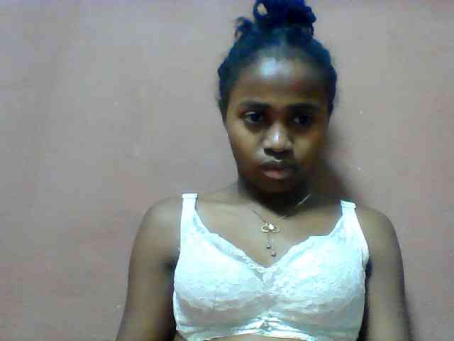 Clarah1 webcam