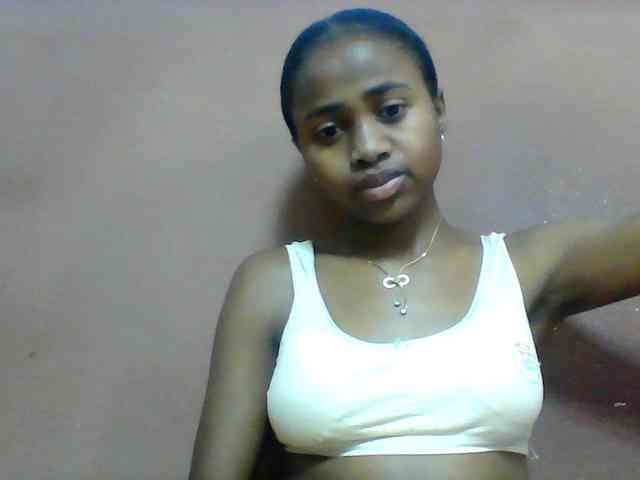 Clarah1 webcam