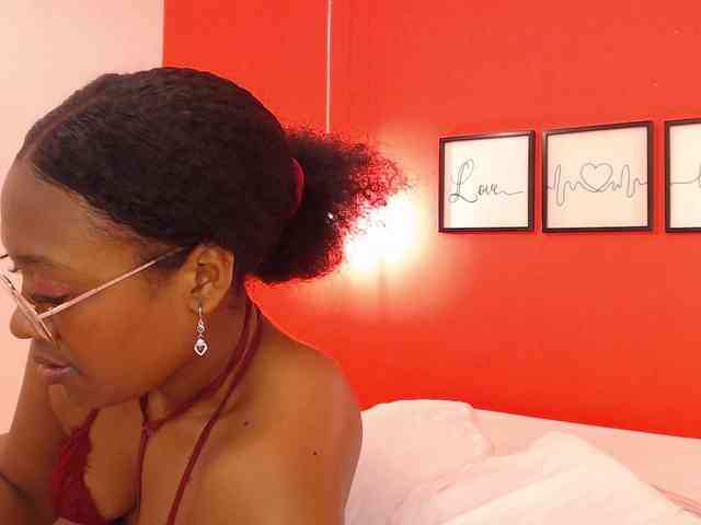 AlyaHasley webcam