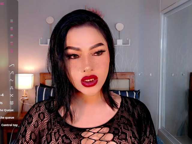 SabrinaCUMpenter — live trans cam