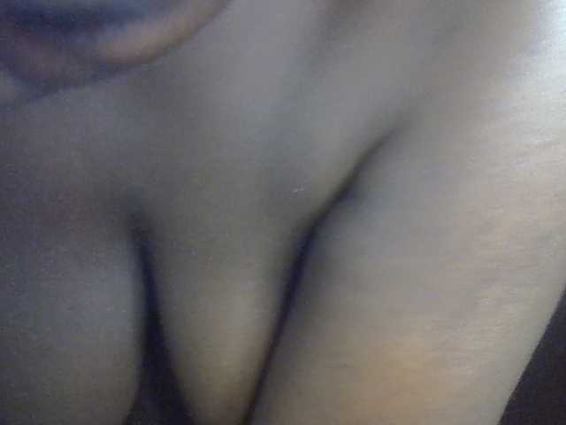 shees-sweet live cam on BongaCams