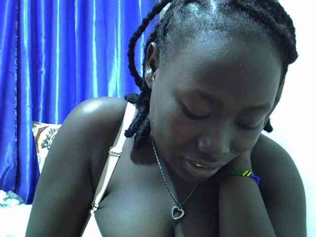 Model: sweet-kemmie