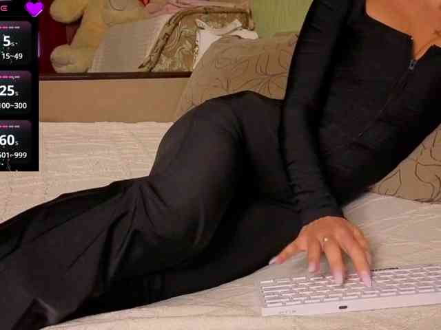 Karolina-Black8 webcam