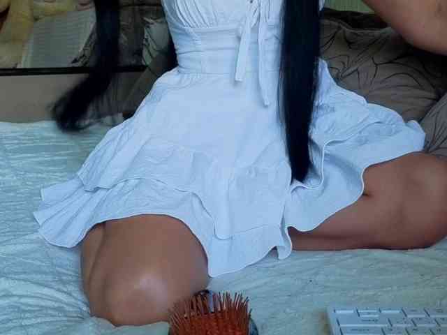 Karolina-Black8 webcam