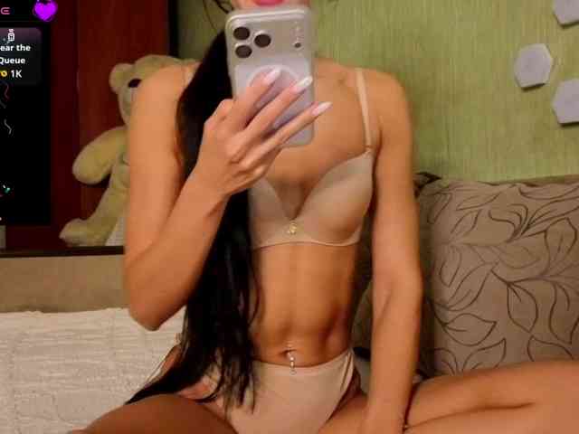 Karolina-Black8 webcam