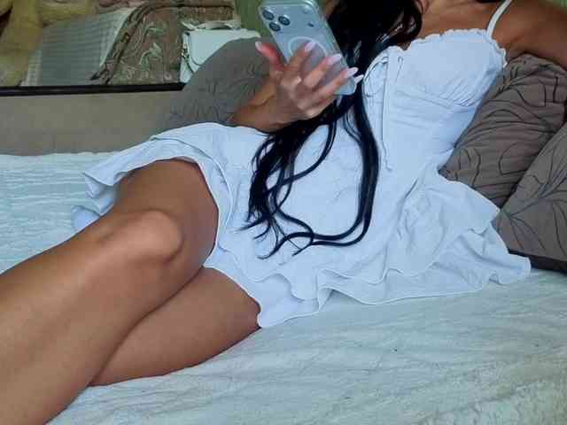 Karolina-Black8 webcam