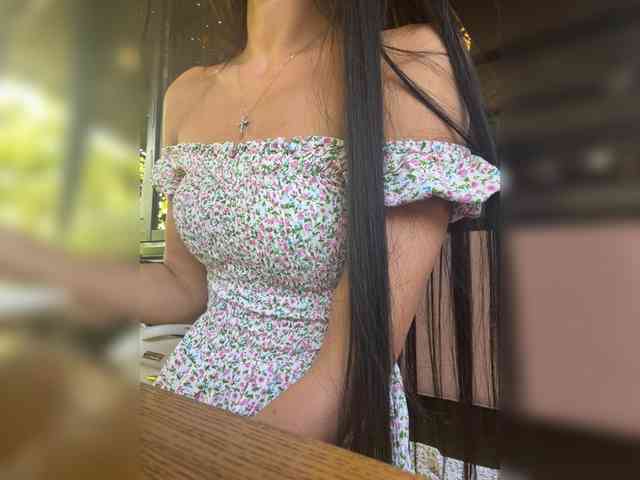Karolina-Black8 webcam