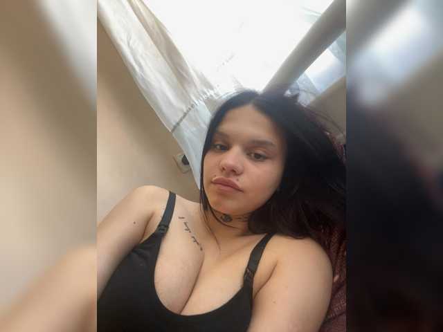 Sasa-23 live cam on BongaCams