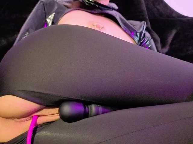ScarlettDoll live cam on BongaCams