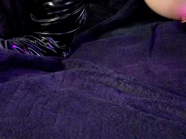 ScarlettDoll live cam on BongaCams
