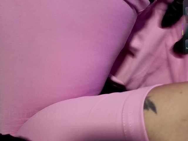 ScarlettDoll live cam on BongaCams