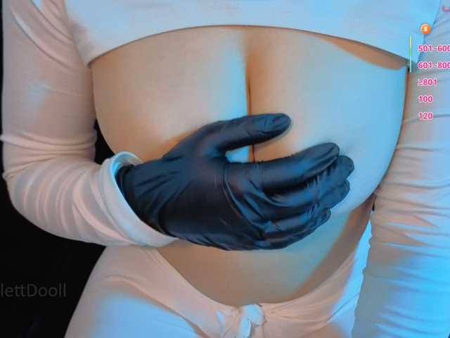 ScarlettDoll live cam on BongaCams
