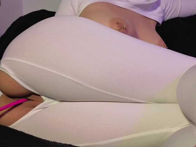 ScarlettDoll live cam on BongaCams